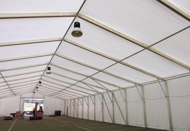 Lagerzelt transluzent weiß
